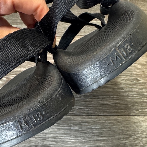 Chaco Black Strappy Sandals men’s size 13 (j4)